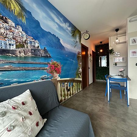 Ferienwohnung Il Gabbiano Savona "Luxury House" - Wifi, Parking, Shopping Center Exterior foto