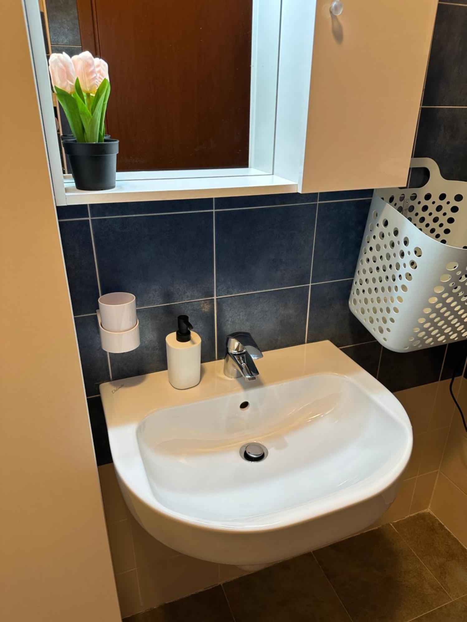 Ferienwohnung Il Gabbiano Savona "Luxury House" - Wifi, Parking, Shopping Center Exterior foto