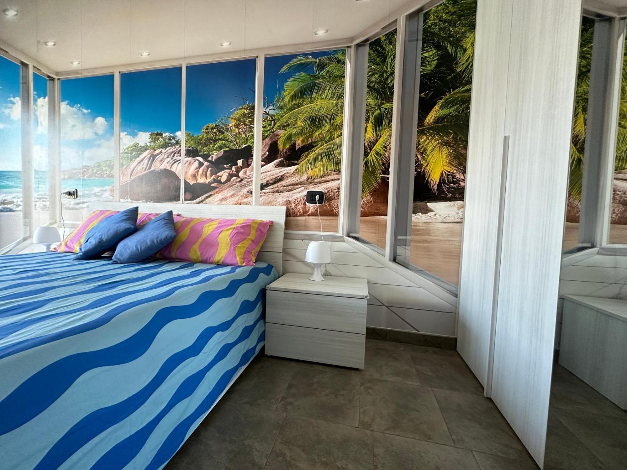 Ferienwohnung Il Gabbiano Savona "Luxury House" - Wifi, Parking, Shopping Center Exterior foto