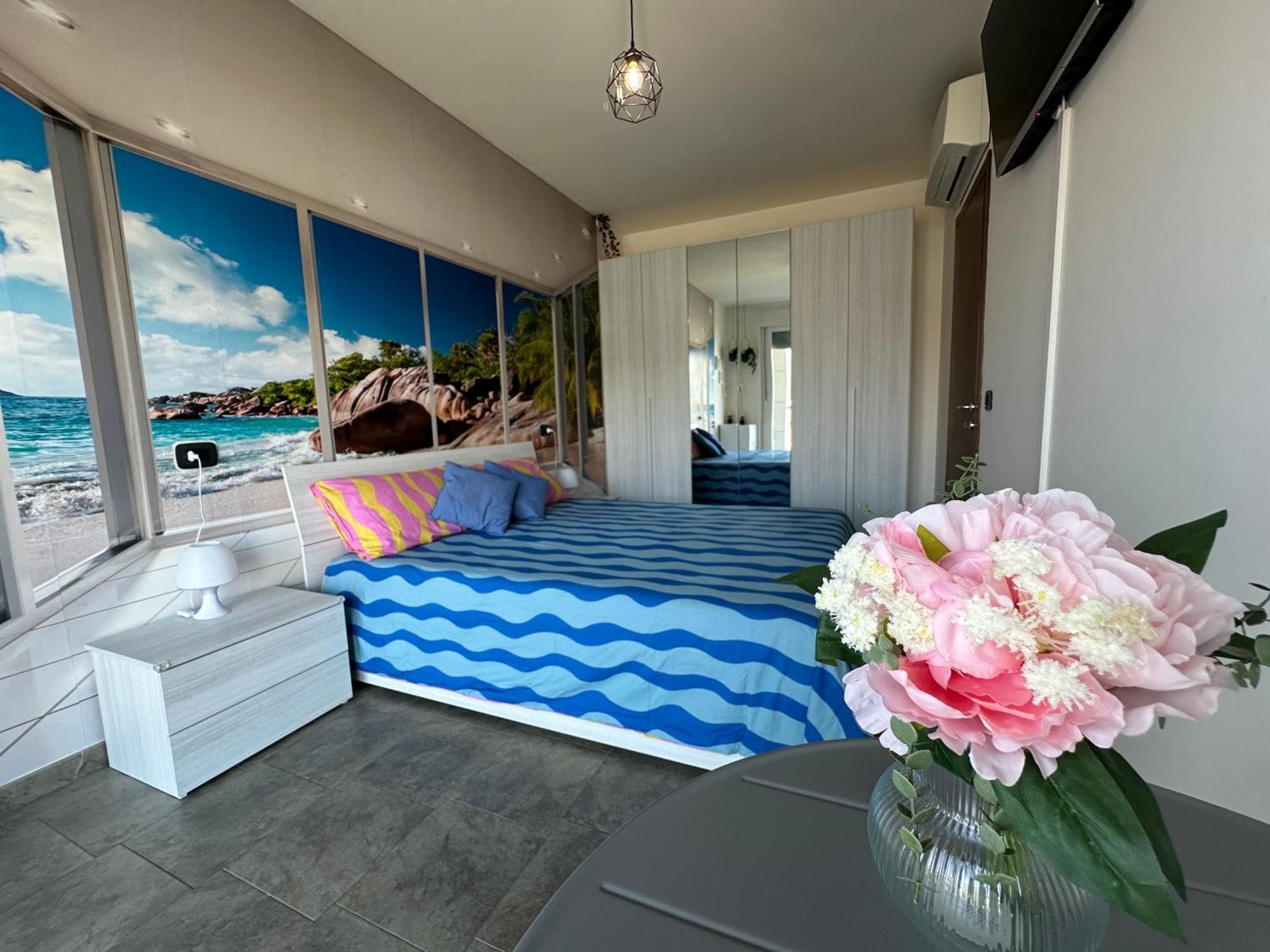 Ferienwohnung Il Gabbiano Savona "Luxury House" - Wifi, Parking, Shopping Center Exterior foto